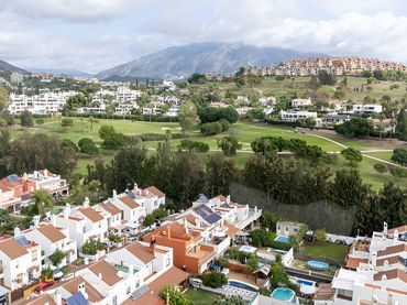 Adossat en venda a Nueva Andalucía