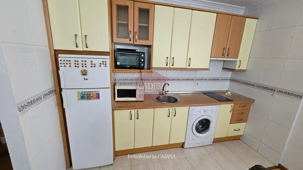 Cocina de Apartamento en venta en Salamanca con Calefacción, Piscina y Amueblado