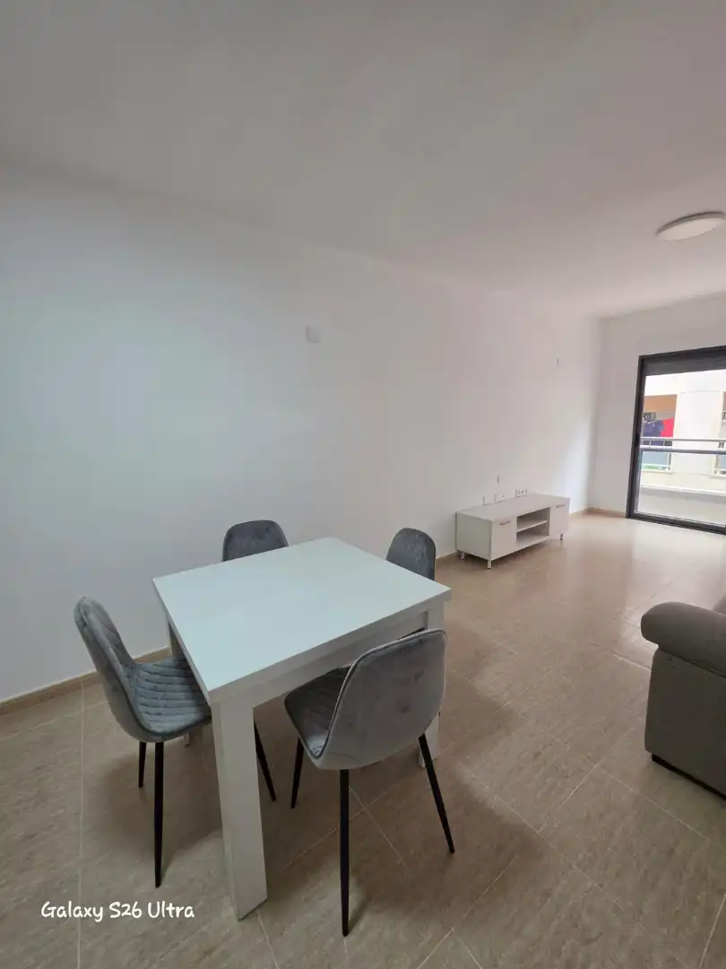Comedor de Piso de alquiler en Albatera con Aire acondicionado, Trastero y Amueblado