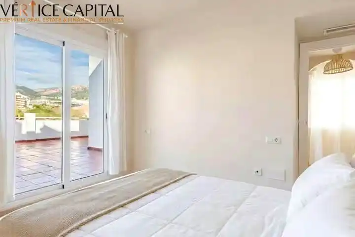 Habitación de Ático de alquiler en Fuengirola con Aire acondicionado, Calefacción y Terraza