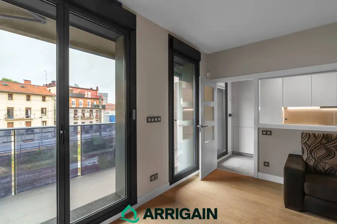 Habitación de Piso en venta en Donostia - San Sebastián  con Calefacción, Terraza y Trastero