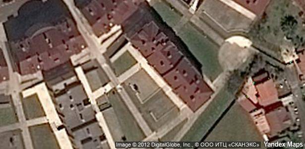 Garaje en Venta en Roces