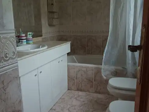 Bany de Casa o xalet en venda en Moralzarzal amb Calefacció, Jardí privat i Parquet