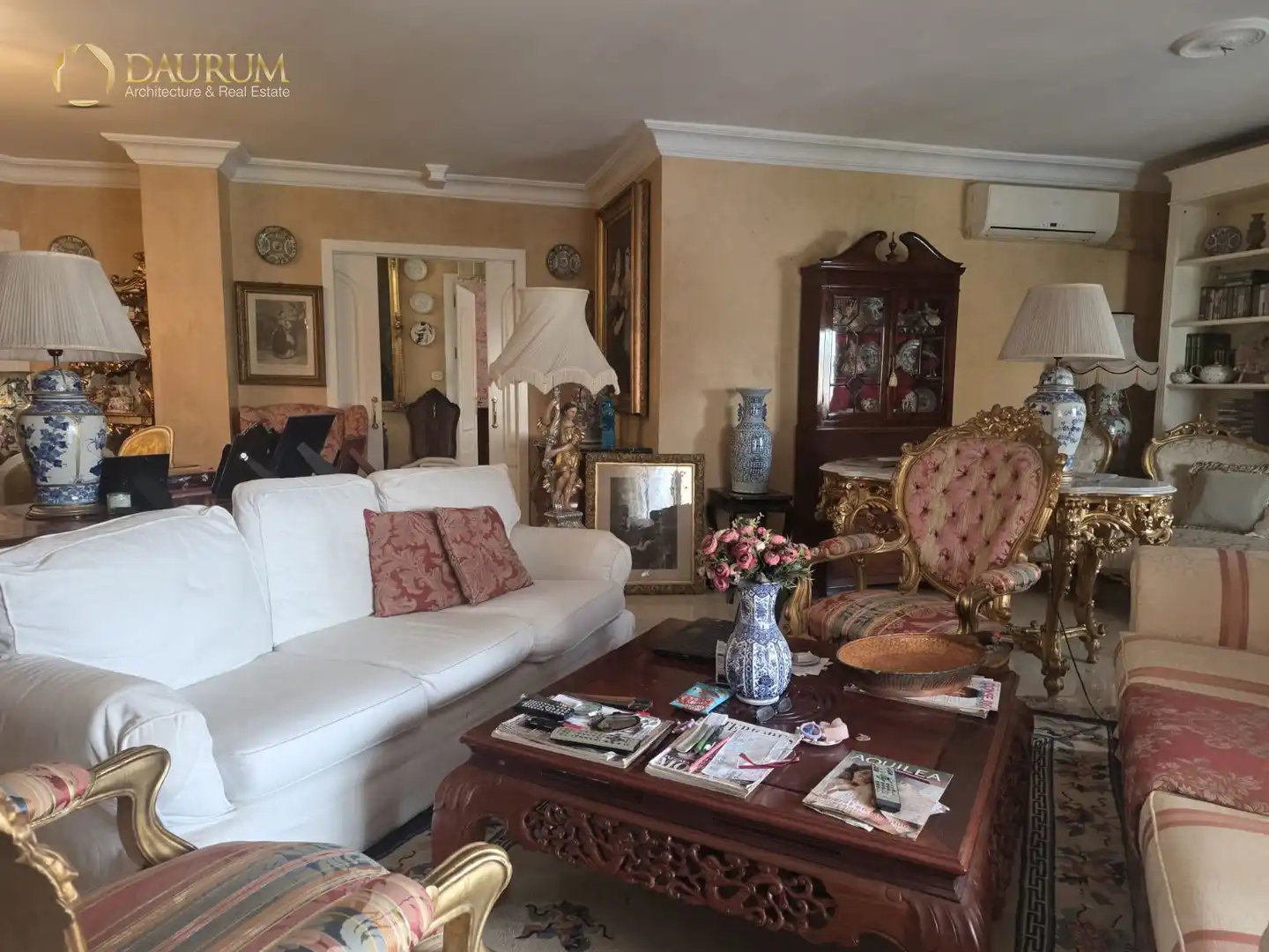 Living room of Flat for sale in Sevilla  with Air Conditioner, Heating and Terrace