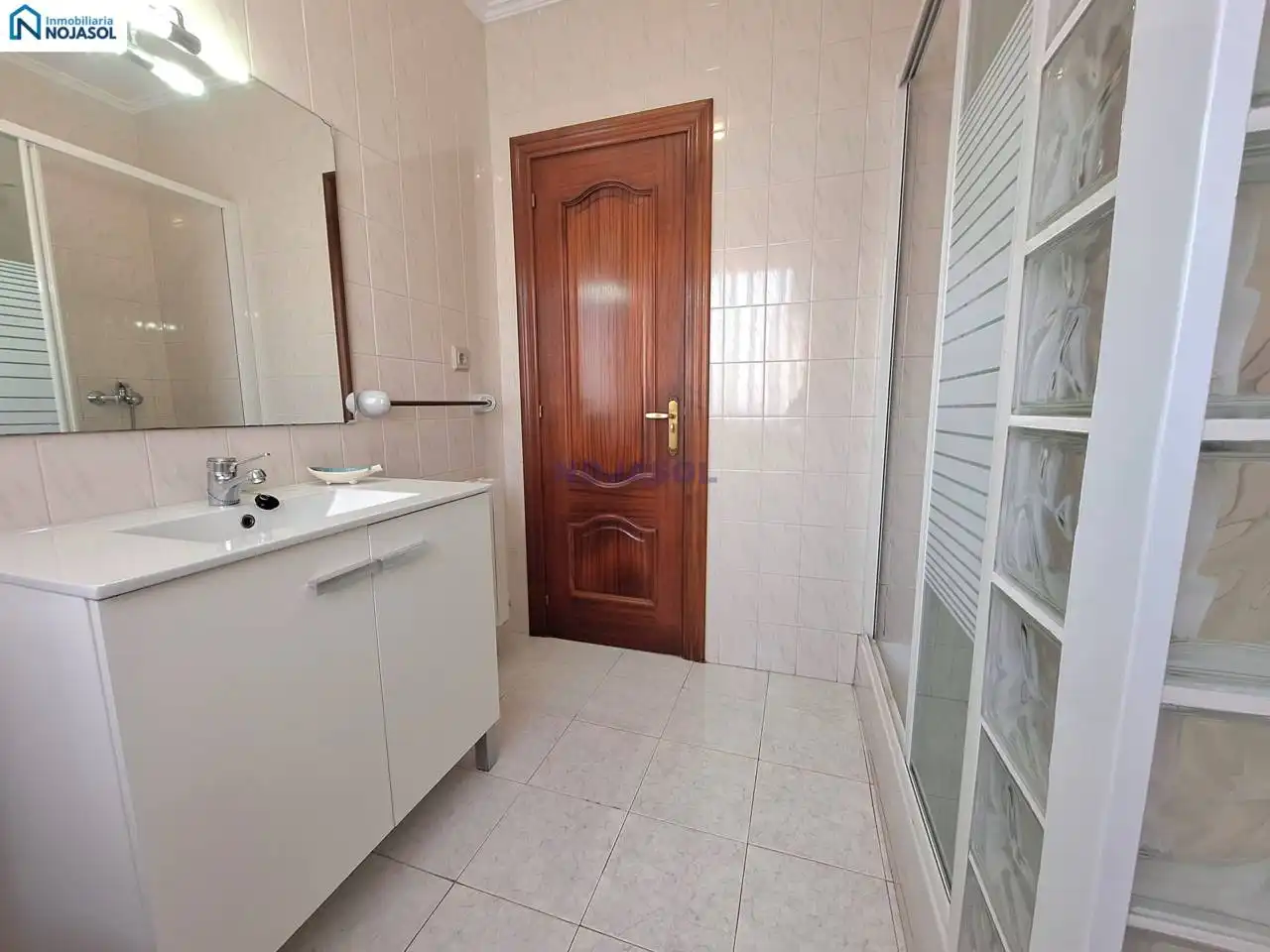 Bany de Casa o xalet de lloguer en Noja amb Calefacció, Jardí privat i Moblat
