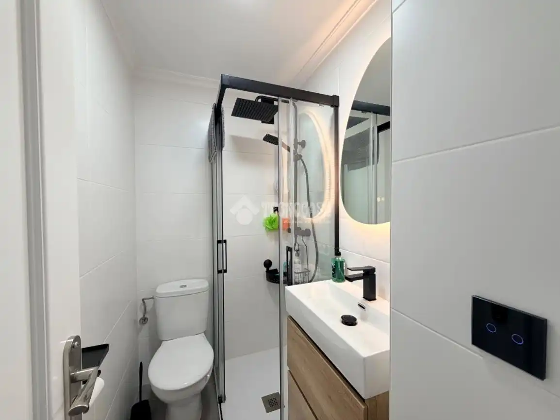 Baño de Casa adosada en venta en Guriezo con Calefacción, Jardín privado y Balcón