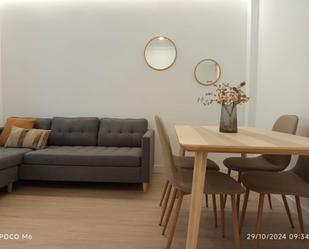Living room of Flat to rent in  Zaragoza Capital  with Heating, Furnished and Oven