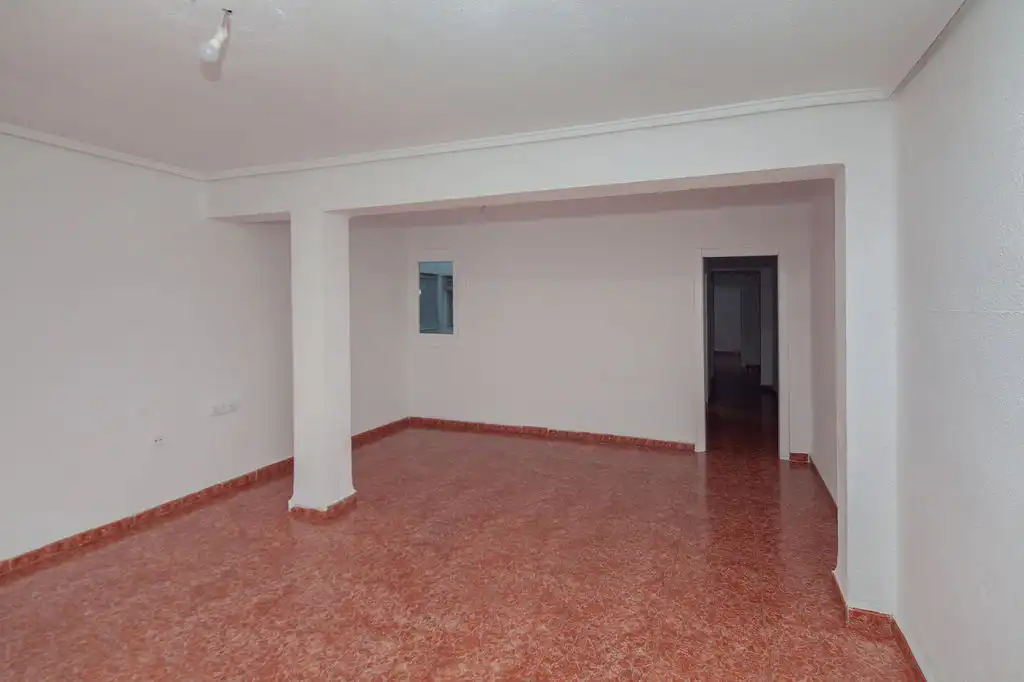 Flat for sale in Valencia  with Balcony