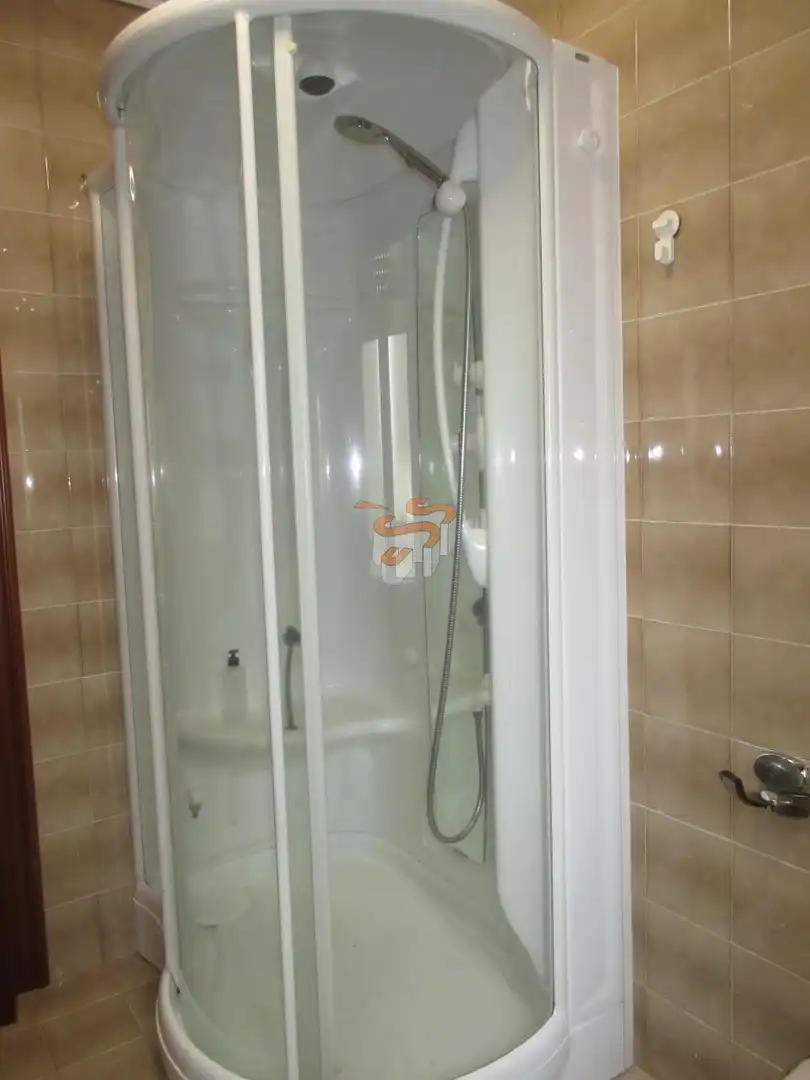 Baño de Piso en venta en Ferrol con Calefacción y Trastero
