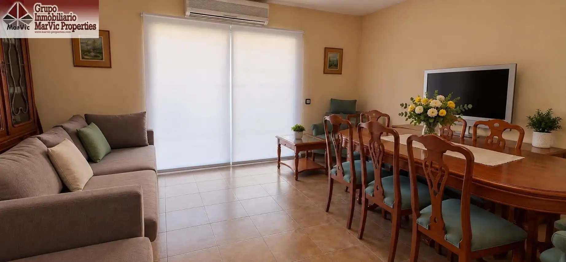 Menjador de Pis en venda en Benidorm amb Aire condicionat, Terrassa i Moblat