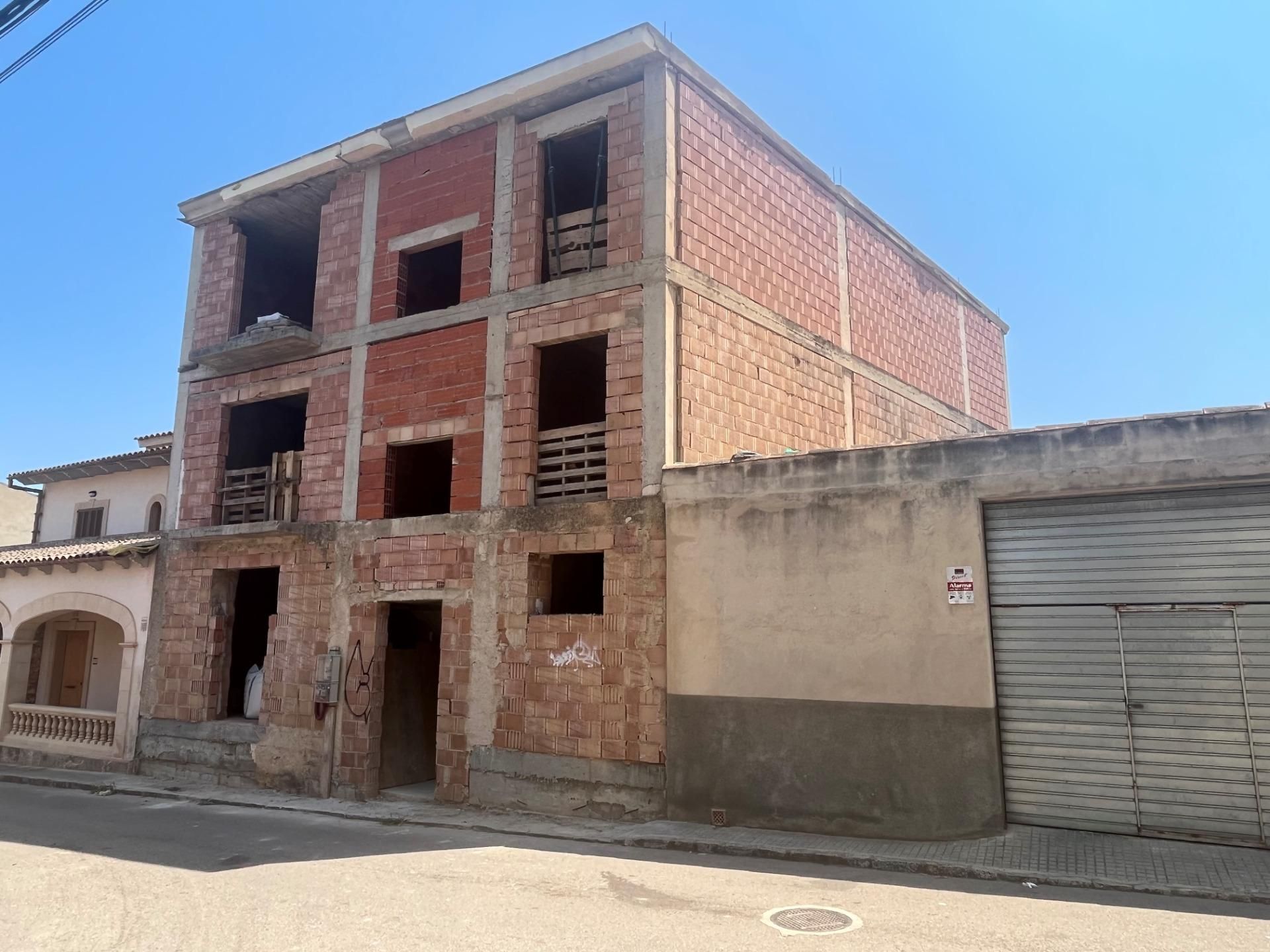 Vista exterior de Pis en venda en Ariany amb Aire condicionat, Terrassa i Balcó
