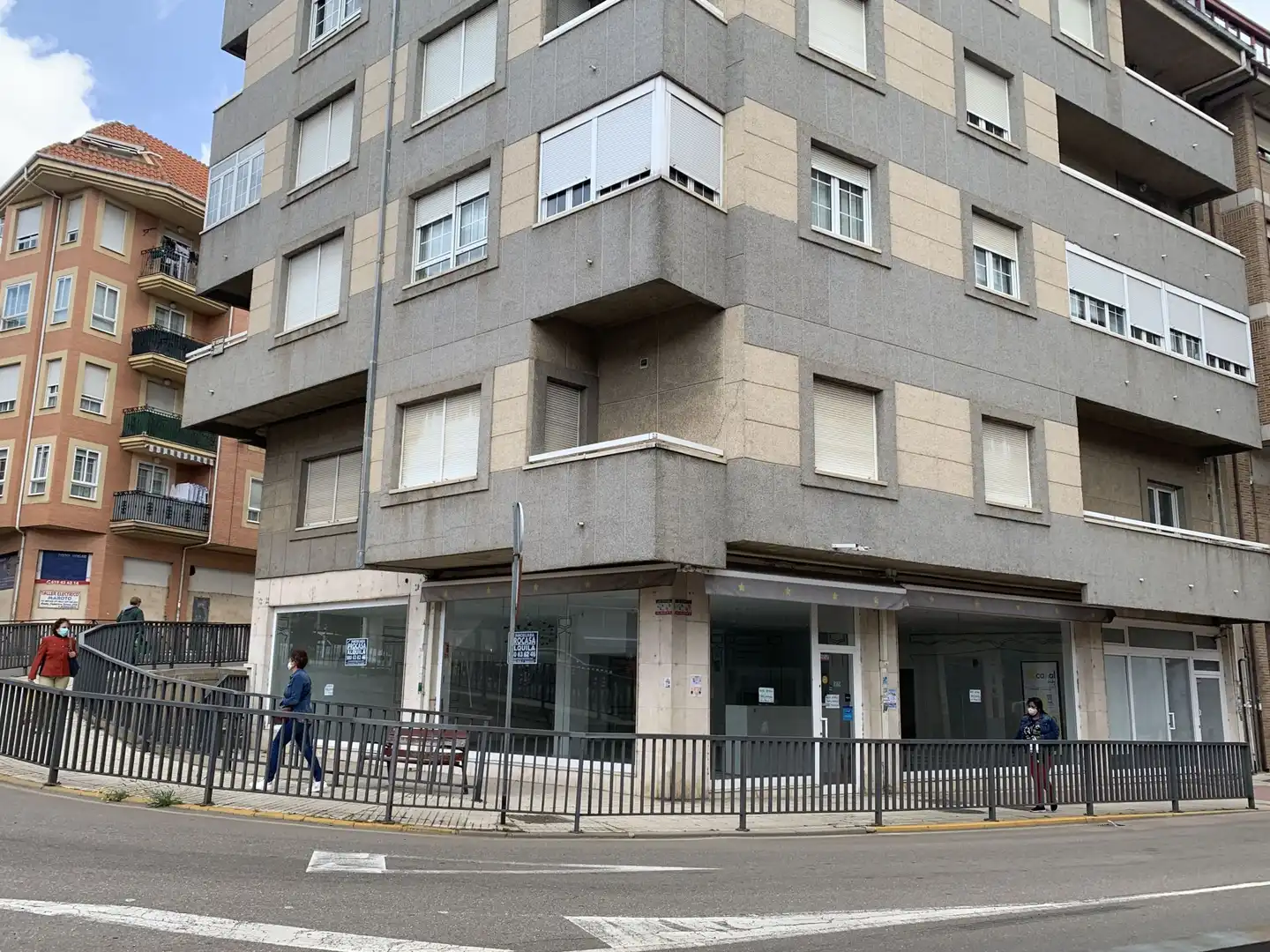 Vista exterior de Oficina en venta en Benavente