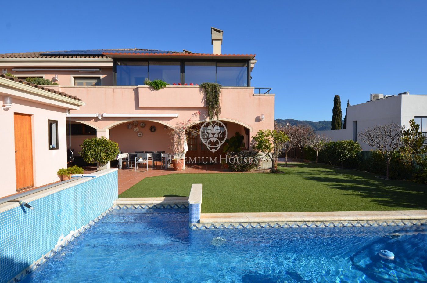 Jardín de Casa o chalet en venta en Alella con Aire acondicionado, Calefacción y Jardín privado