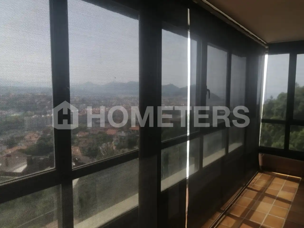 Außenansicht von Haus oder Chalet zum Verkauf in Donostia - San Sebastián  mit Privatgarten, Terrasse und Abstellraum