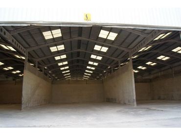 Nave industrial in vendita a Silla