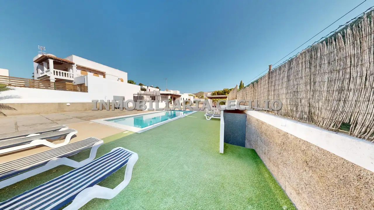 Chalet con piscina en venta en Carrer València 42, imagen 24