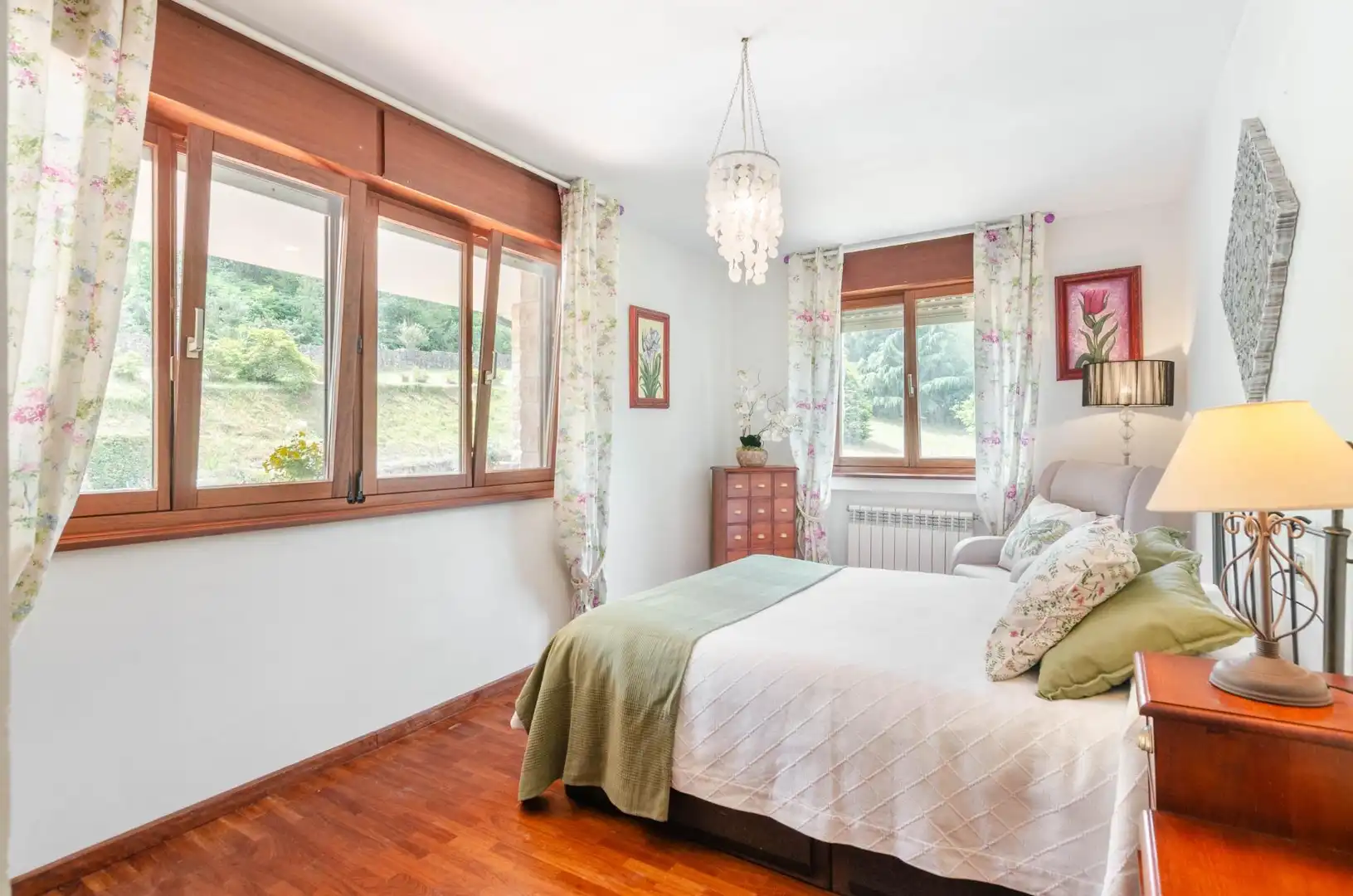 Habitación de Casa o chalet en venta en Pravia con Calefacción, Jardín privado y Parquet
