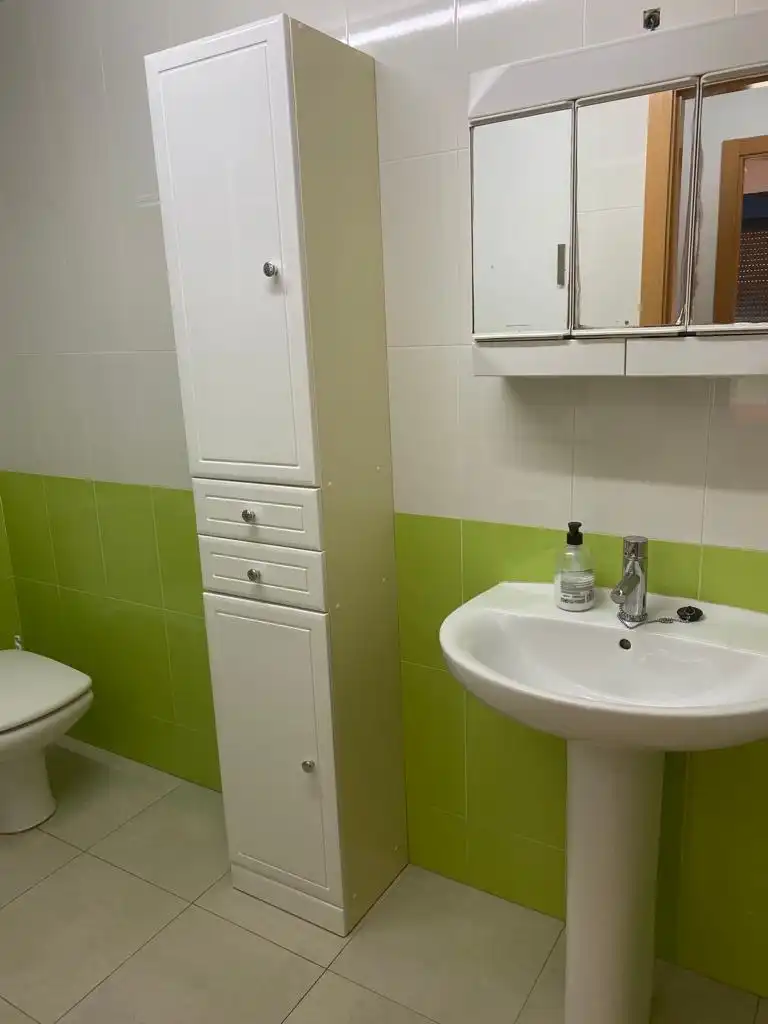 Baño de Piso de alquiler en Roquetas de Mar con Aire acondicionado, Calefacción y Terraza