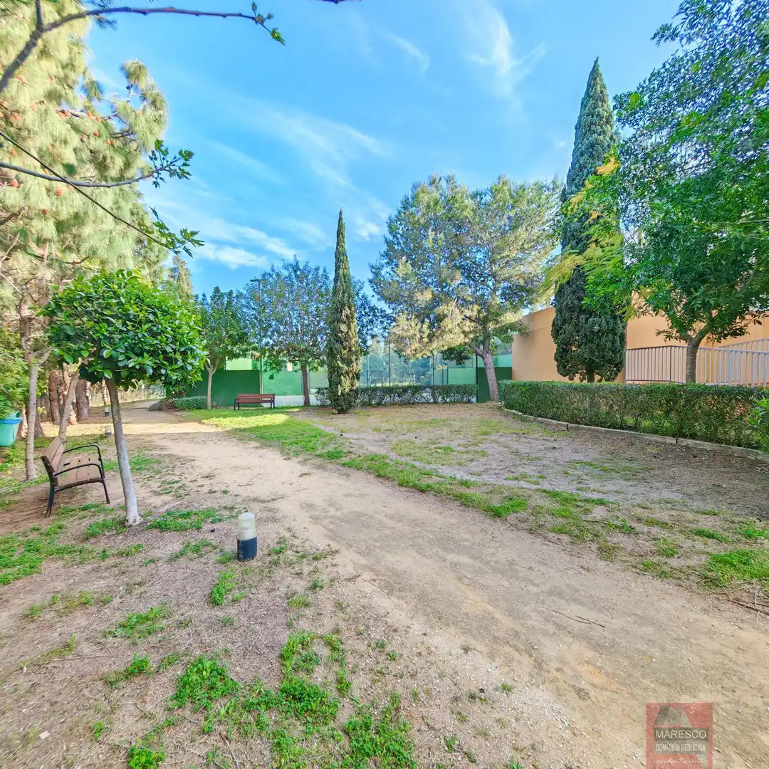 Garten von Einfamilien-Reihenhaus zum Verkauf in Mijas mit Klimaanlage, Terrasse und Abstellraum