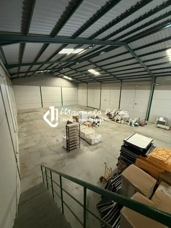 Nau industrial en venda a Ruta de la Plata