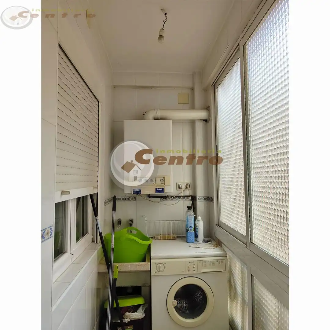 Flat for rent in antonio gotor, Parque Sur