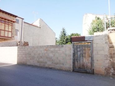 Terreno residenziale in vendita a Salas de los Infantes