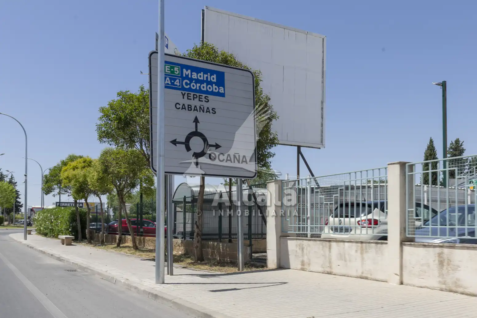 Außenansicht von Wohnung zum Verkauf in Ocaña mit Heizung, Privatgarten und Terrasse