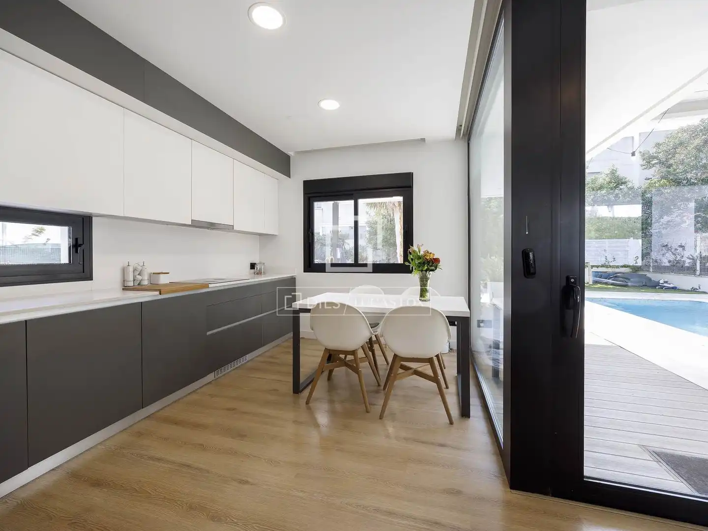 Cocina de Casa o chalet en venta en Godella con Aire acondicionado, Calefacción y Jardín privado