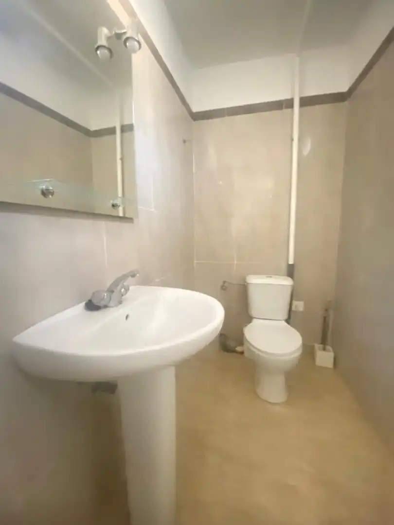 Baño de Casa adosada en venta en Cintruénigo con Calefacción, Jardín privado y Terraza