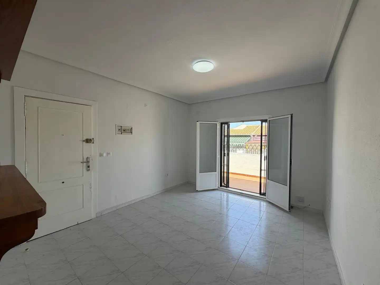 Living room of Flat for sale in Torrevieja  with Air Conditioner, Terrace and Community pool