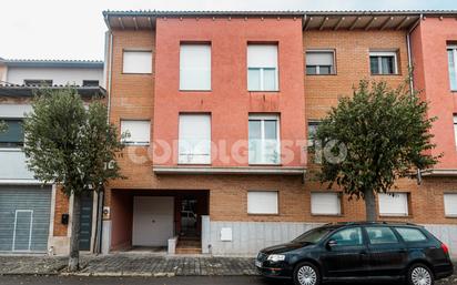 Vista exterior de Pis en venda en Torelló