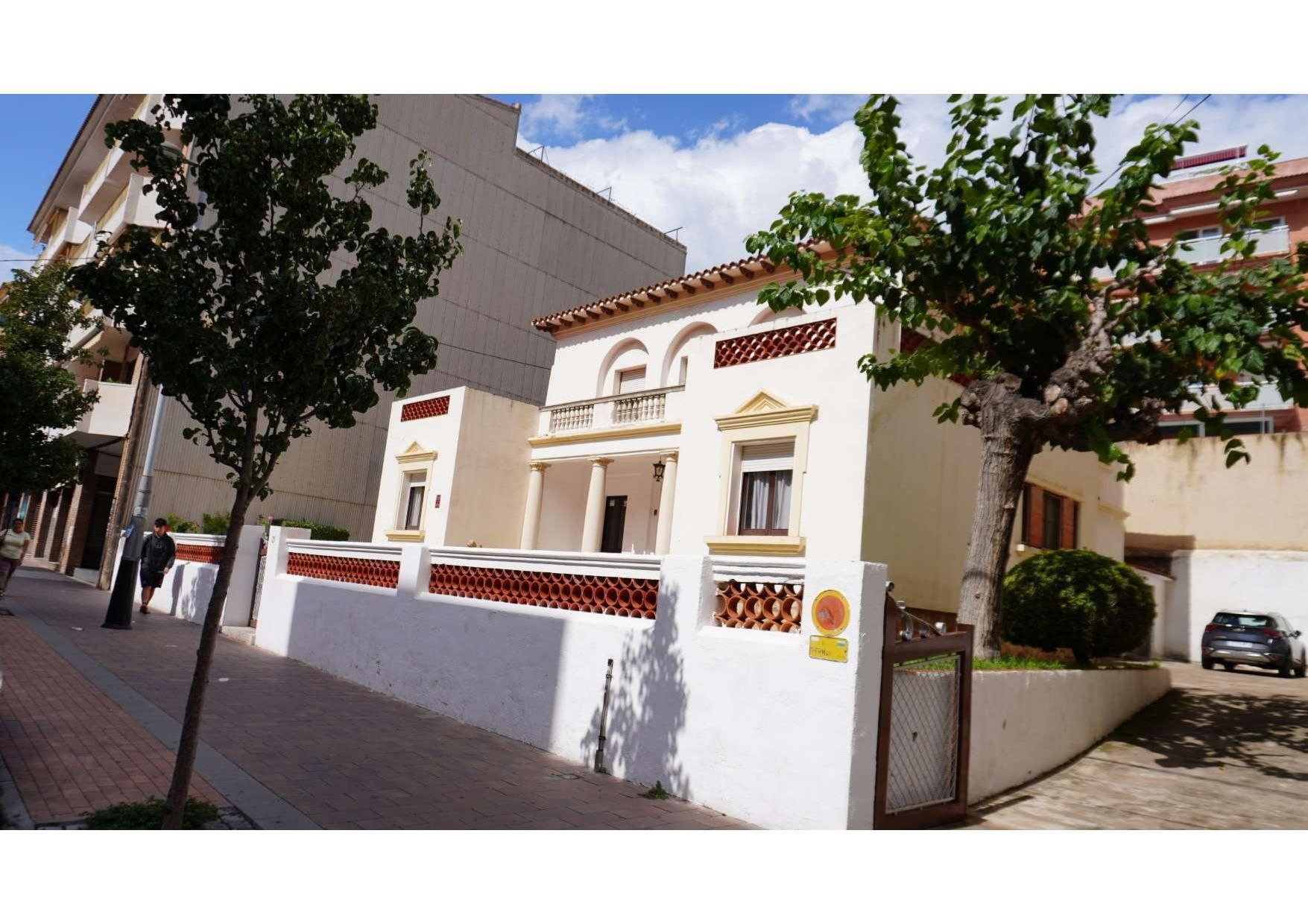 Residencial en venta en PERE BADIA, 21, Centre