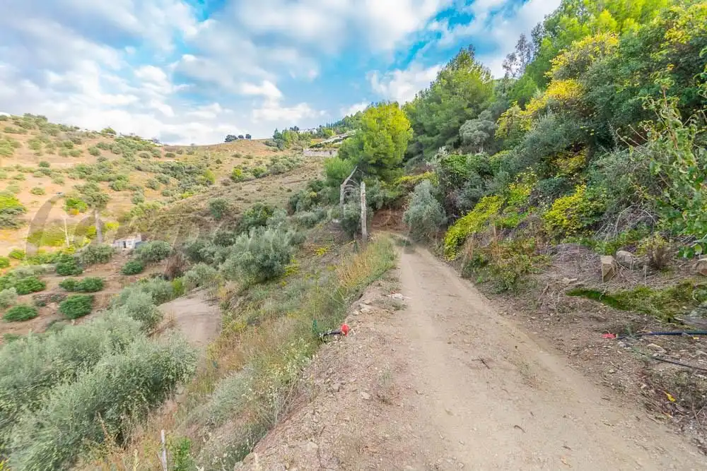 Rustikales Grundstück zum Verkauf in Torrox Pueblo, imagen 2