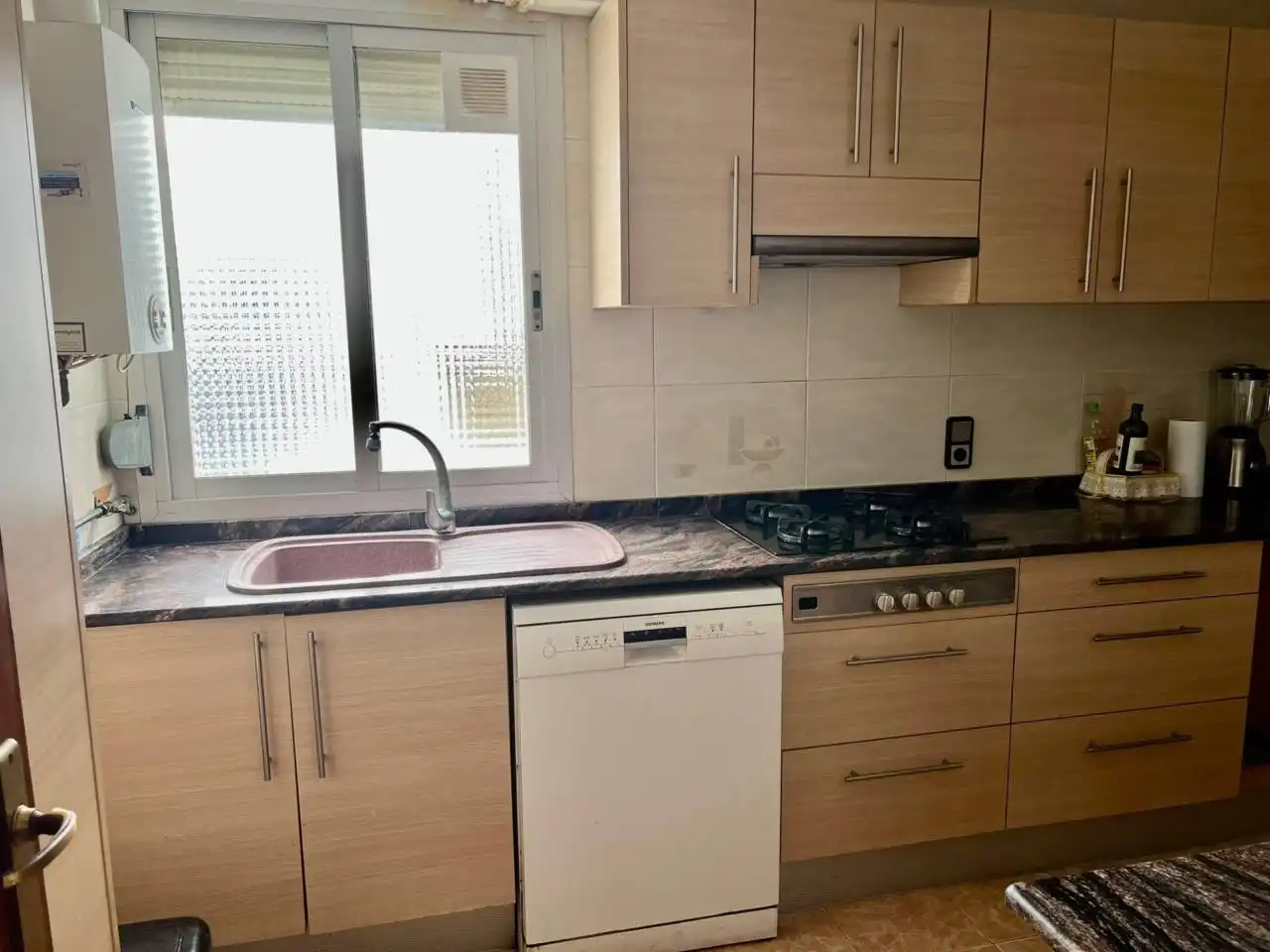 Piso con terraza en venta en Calle Reina, imagen 3