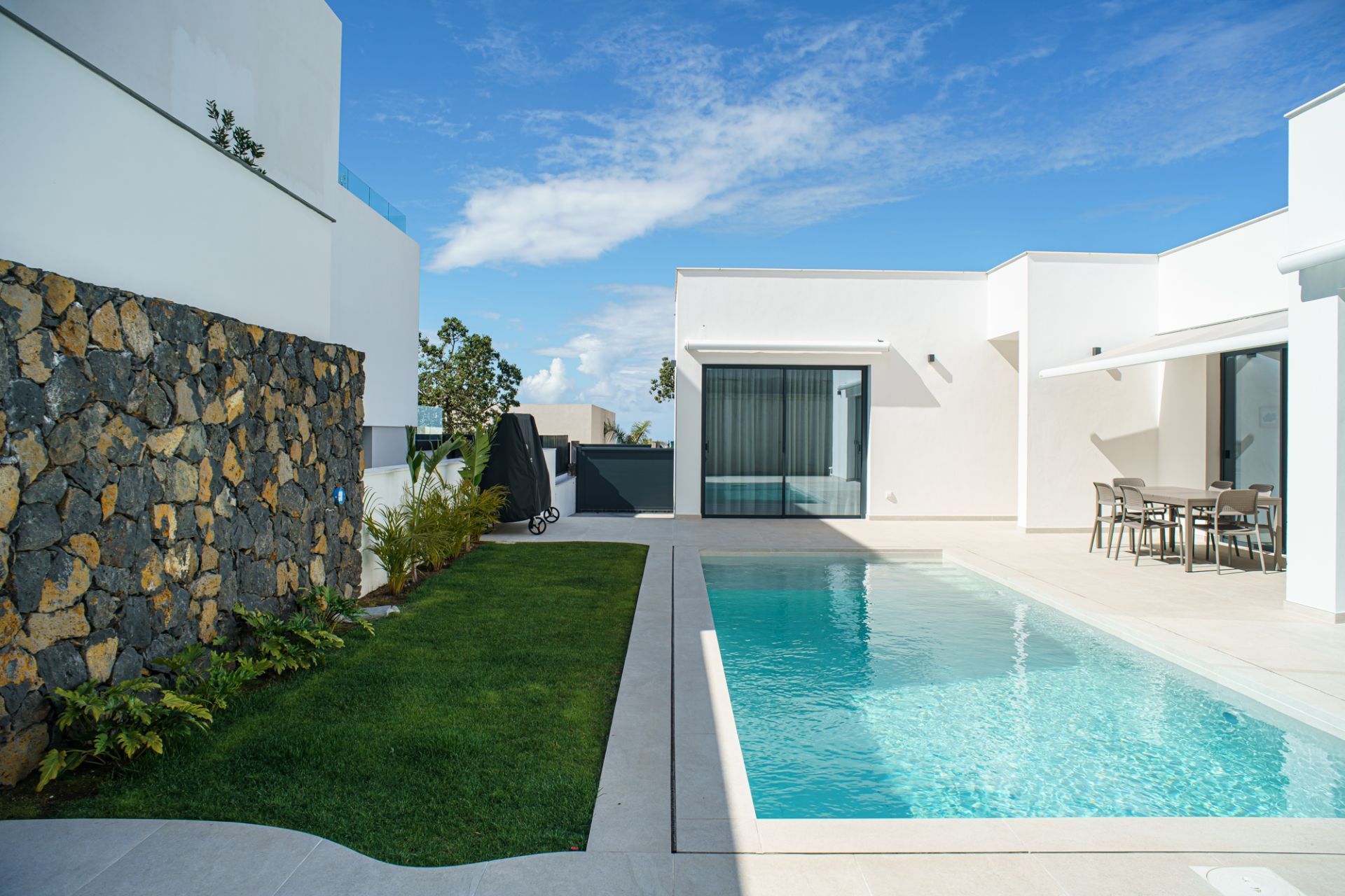 Piscina de Casa o xalet en venda en La Orotava amb Aire condicionat, Jardí privat i Piscina
