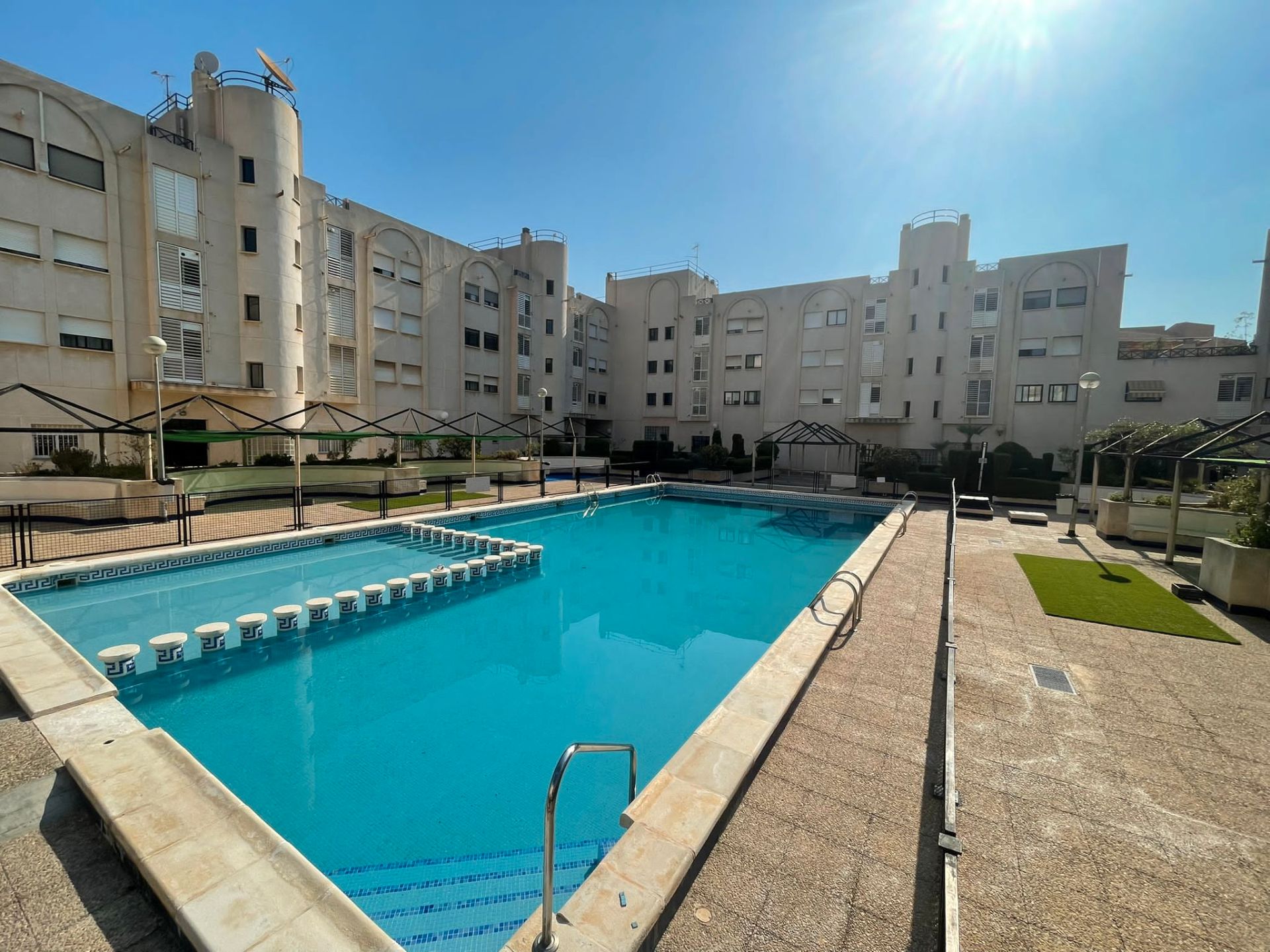 Piscina de Pis de lloguer en Cartagena amb Aire condicionat, Calefacció i Parquet