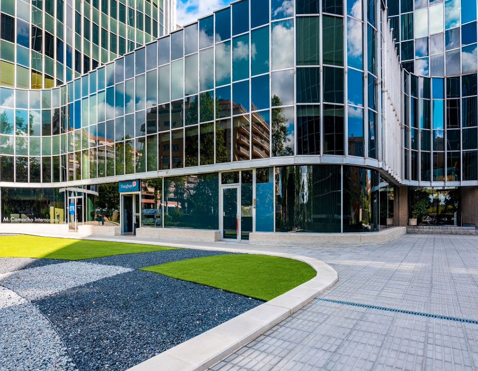 Exterior view of Office to rent in  Barcelona Capital  with Air Conditioner