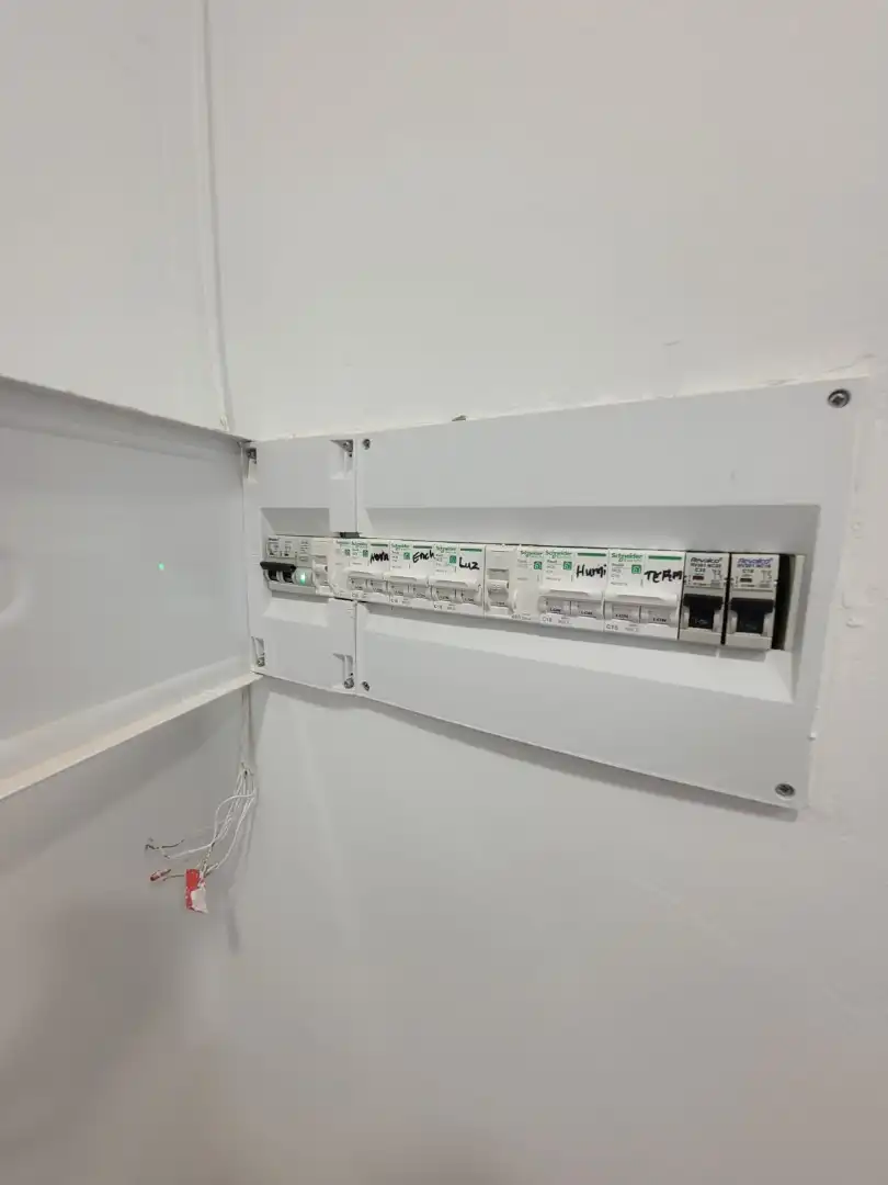 Wohnung zum Verkauf in El Prat de Llobregat mit Klimaanlage, Heizung und Ofen