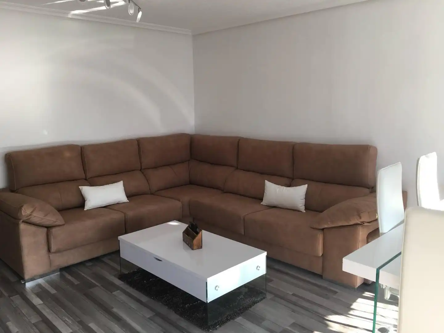 Wohnzimmer von Wohnungen zum Verkauf in Benidorm mit Privatgarten, Terrasse und Möbliert