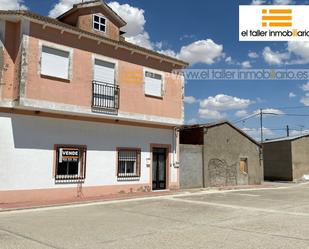 Vista exterior de Casa o xalet en venda en Pedrosillo de Alba amb Terrassa
