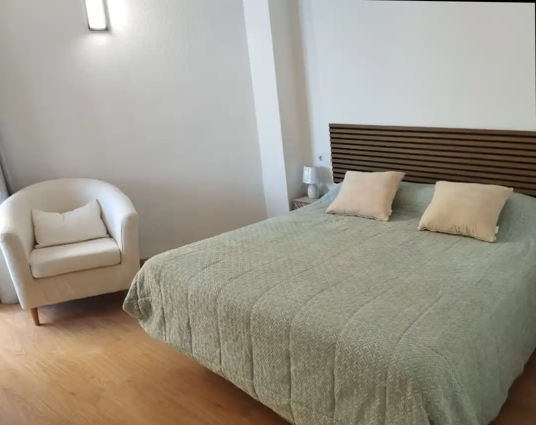 Habitación de Piso de alquiler en Málaga con Terraza, Amueblado y Horno