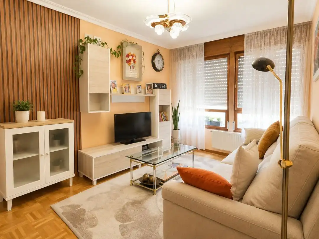 Sala d'estar de Apartament en venda en Siero amb Calefacció i Terrassa