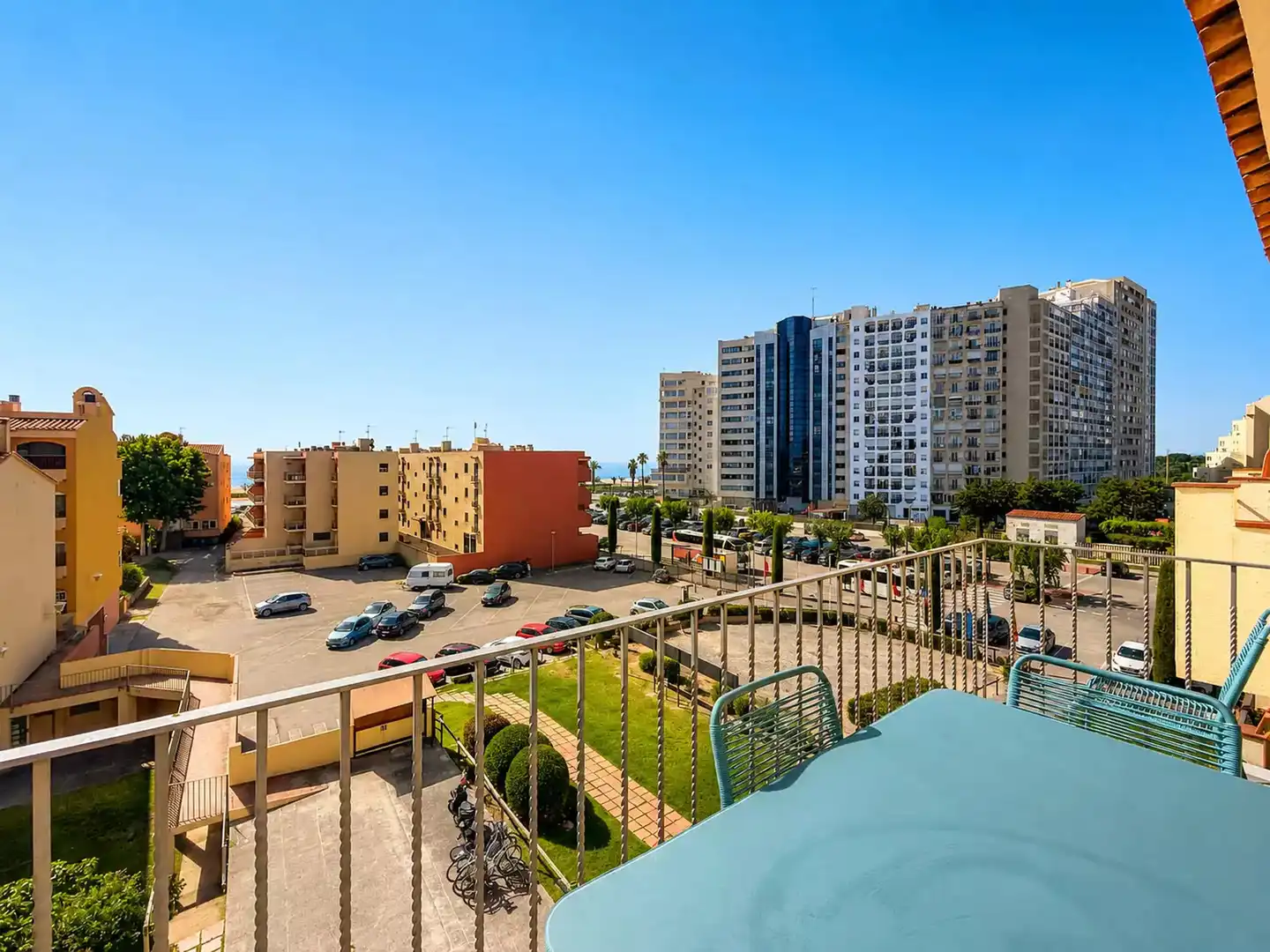 Vista exterior de Apartamento en venta en Empuriabrava con Aire acondicionado, Terraza y Piscina