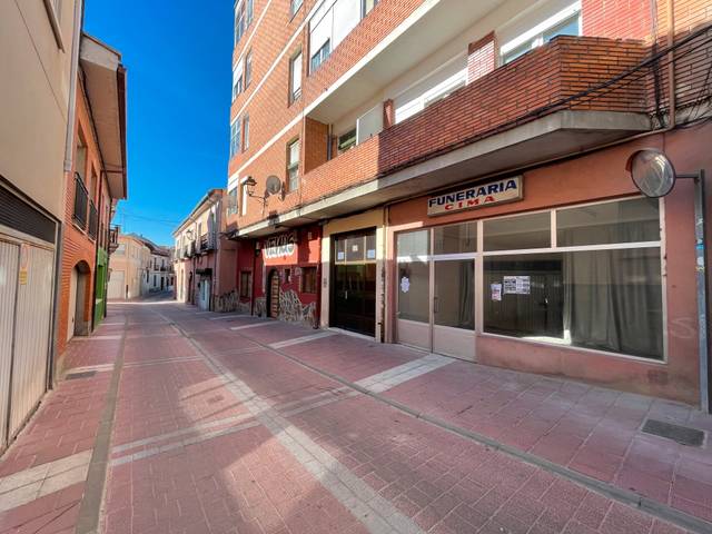 Local comercial en Venta en Calle Pablo VI en Tudela de Duero