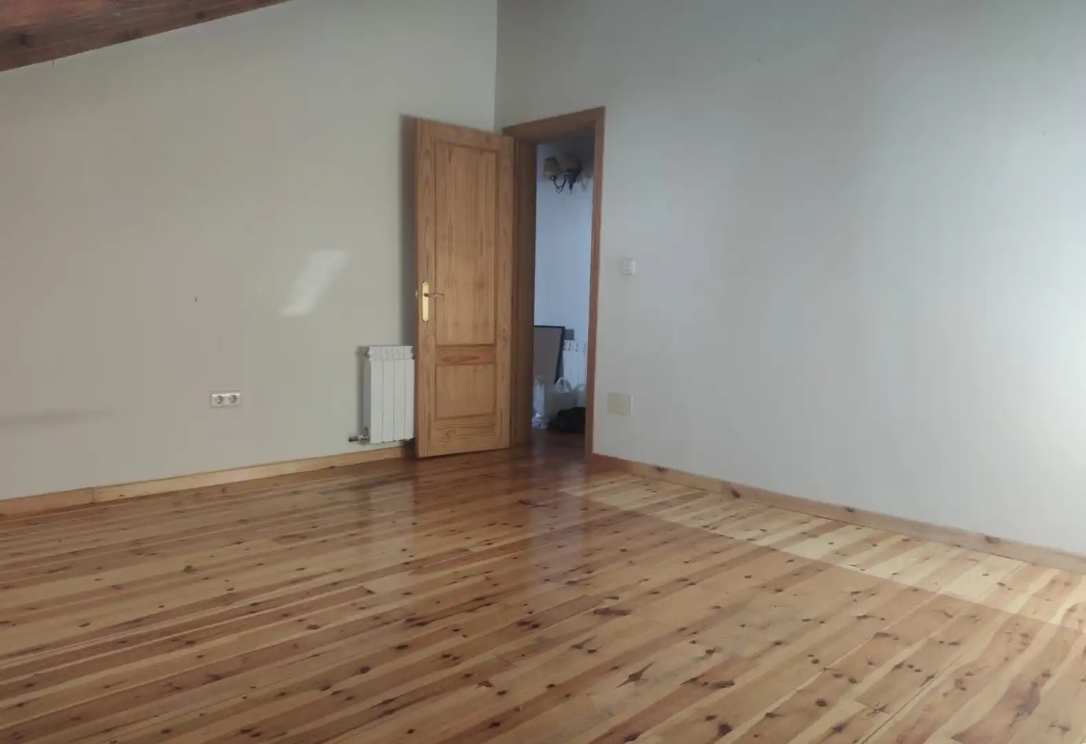 Schlafzimmer von Haus oder Chalet zum Verkauf in Alija del Infantado mit Privatgarten und Parkett