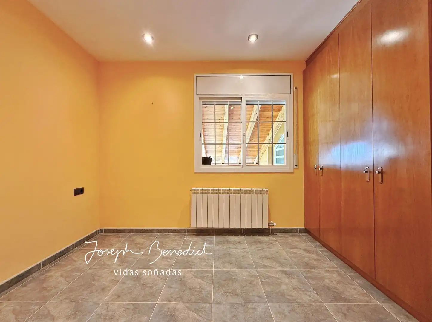 Houses for sale in Begues  with Air Conditioner, Heating and Private garden