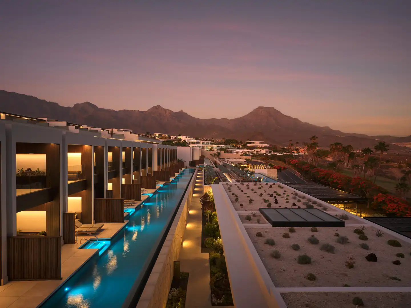 Vista exterior de Casa o chalet en venta en Adeje con Aire acondicionado, Terraza y Trastero