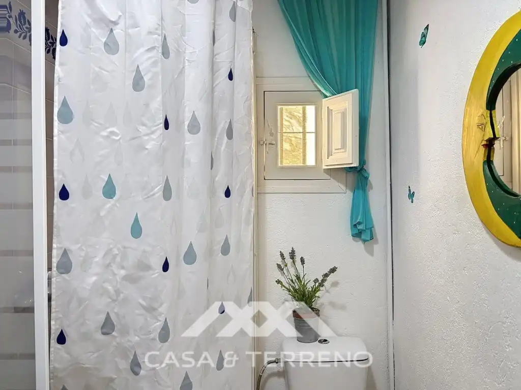 Bany de Casa o xalet en venda en Canillas de Aceituno amb Jardí privat, Terrassa i Piscina