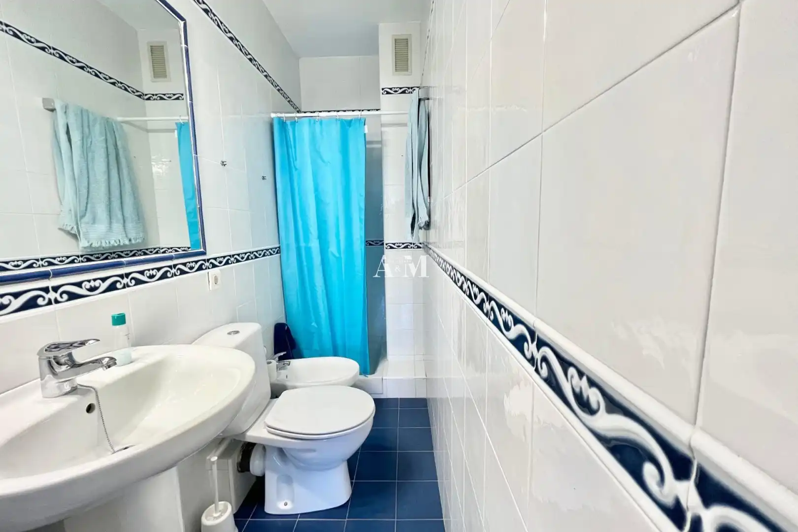 Badezimmer von Wohnung zur Miete in Orihuela mit Klimaanlage, Heizung und Terrasse
