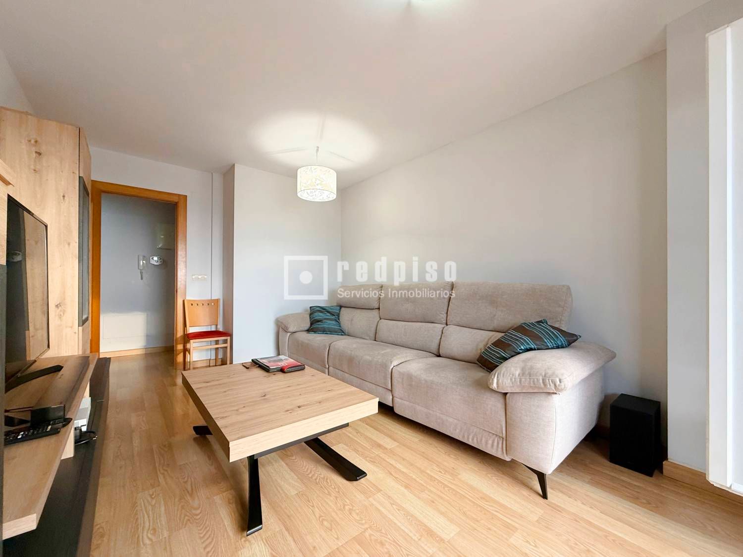 Living room of Flat for sale in Rincón de la Victoria  with Air Conditioner, Terrace and Storage room